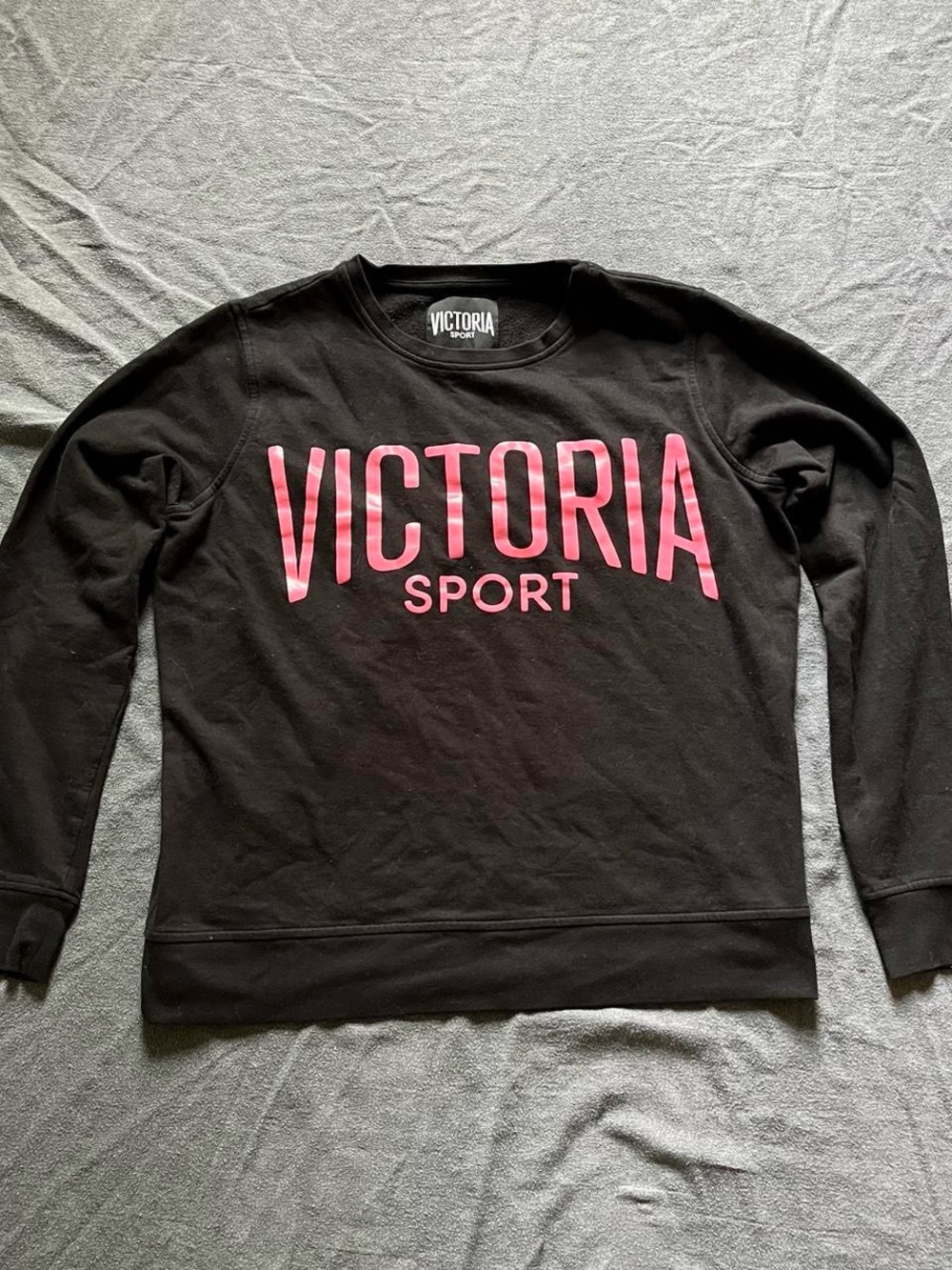 Victoria Sport black and pink crewneck sweatshirt